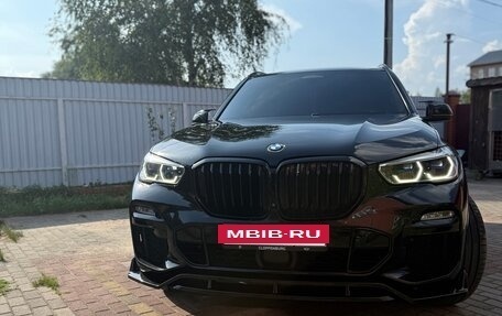BMW X5, 2019 год, 6 300 000 рублей, 2 фотография
