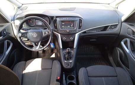 Opel Zafira C рестайлинг, 2016 год, 1 120 000 рублей, 12 фотография