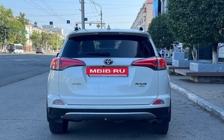 Toyota RAV4, 2018 год, 2 350 000 рублей, 3 фотография