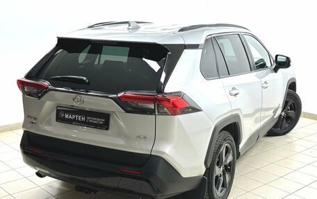 Toyota RAV4, 2021 год, 3 756 000 рублей, 9 фотография