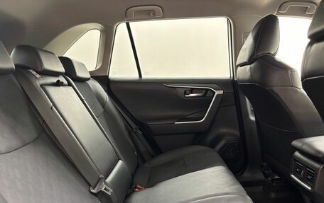 Toyota RAV4, 2021 год, 3 756 000 рублей, 13 фотография