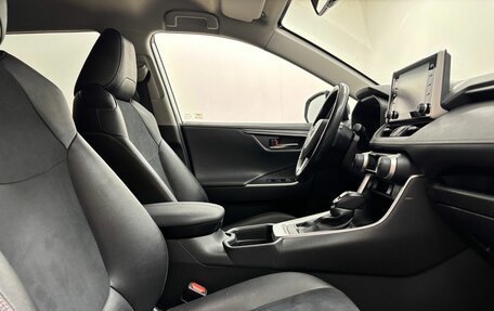 Toyota RAV4, 2021 год, 3 756 000 рублей, 12 фотография