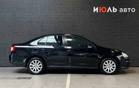 Volkswagen Jetta VI, 2009 год, 740 000 рублей, 4 фотография