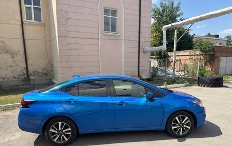 Nissan Versa, 2021 год, 1 460 000 рублей, 4 фотография