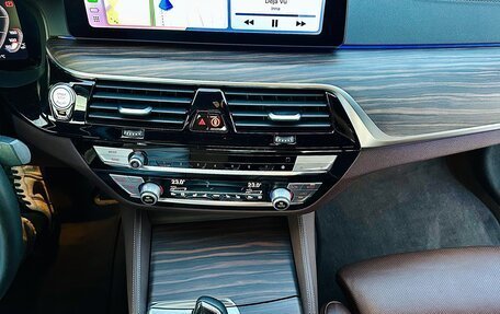 BMW 5 серия, 2020 год, 6 000 000 рублей, 18 фотография
