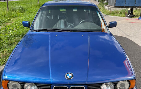 BMW 5 серия, 1992 год, 650 000 рублей, 7 фотография