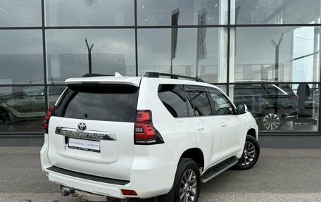 Toyota Land Cruiser Prado 150 рестайлинг 2, 2018 год, 4 285 000 рублей, 6 фотография