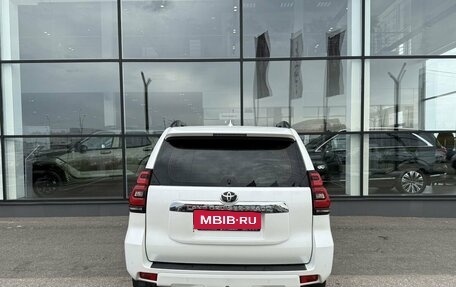 Toyota Land Cruiser Prado 150 рестайлинг 2, 2018 год, 4 285 000 рублей, 5 фотография