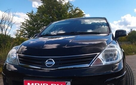 Nissan Tiida, 2011 год, 830 000 рублей, 1 фотография