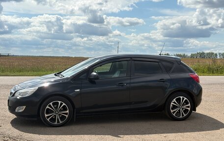 Opel Astra J, 2011 год, 680 000 рублей, 3 фотография