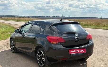 Opel Astra J, 2011 год, 680 000 рублей, 4 фотография