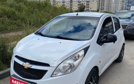 Chevrolet Spark III, 2012 год, 620 000 рублей, 2 фотография