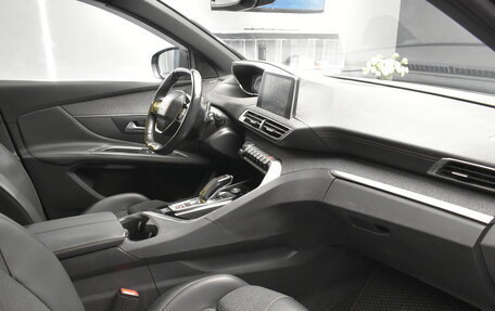 Peugeot 3008 II, 2018 год, 2 290 000 рублей, 9 фотография