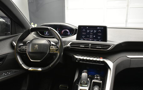 Peugeot 3008 II, 2018 год, 2 290 000 рублей, 12 фотография