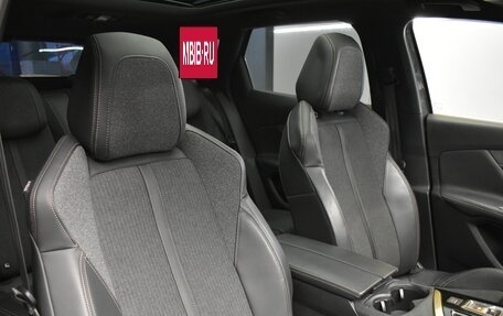 Peugeot 3008 II, 2018 год, 2 290 000 рублей, 10 фотография