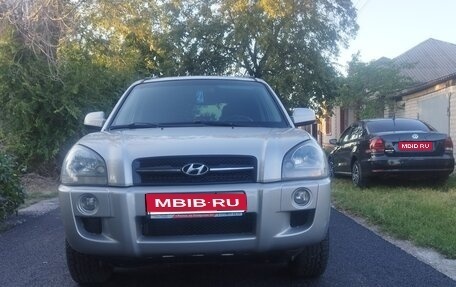 Hyundai Tucson III, 2007 год, 680 000 рублей, 1 фотография