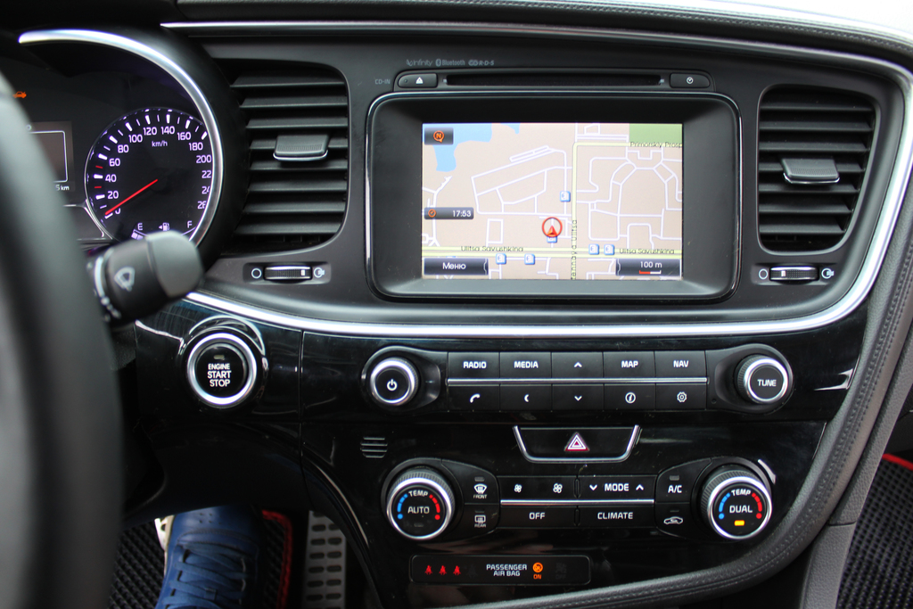 KIA Optima III рестайлинг, 2014 год, 1 289 999 рублей, 13 фотография