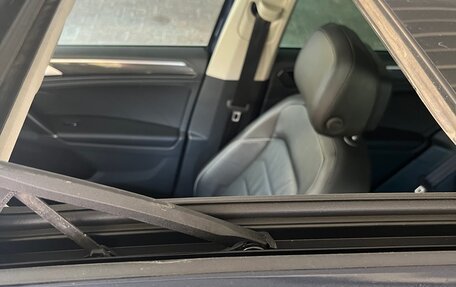 Volkswagen Tiguan II, 2017 год, 2 100 000 рублей, 2 фотография