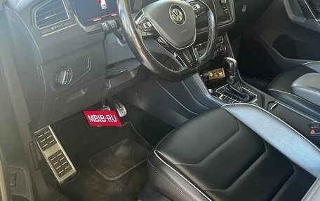 Volkswagen Tiguan II, 2017 год, 2 100 000 рублей, 9 фотография