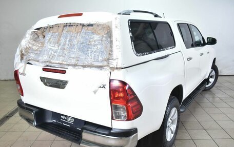 Toyota Hilux VIII, 2019 год, 2 400 000 рублей, 3 фотография