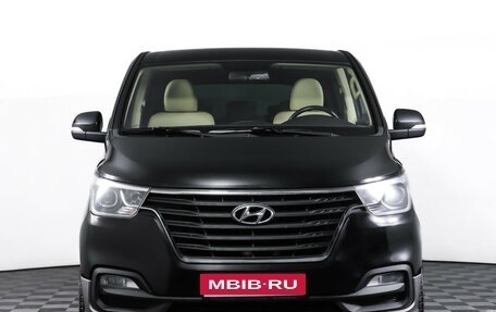 Hyundai H-1 II рестайлинг, 2019 год, 2 840 000 рублей, 2 фотография