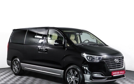 Hyundai H-1 II рестайлинг, 2019 год, 2 840 000 рублей, 3 фотография