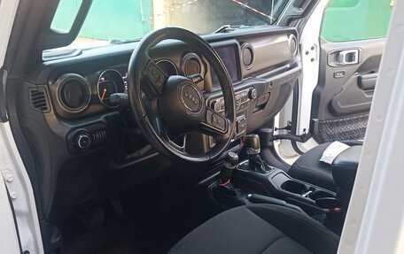 Jeep Wrangler, 2022 год, 4 600 000 рублей, 5 фотография