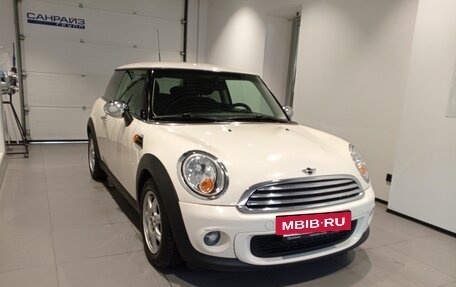 MINI Hatch, 2011 год, 849 000 рублей, 3 фотография