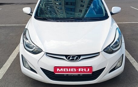 Hyundai Elantra V, 2015 год, 1 050 000 рублей, 2 фотография
