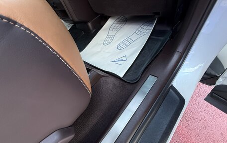Lexus RX IV рестайлинг, 2017 год, 4 450 000 рублей, 26 фотография