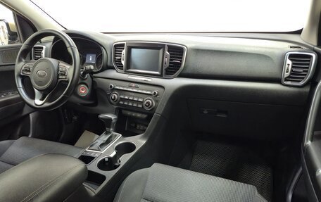 KIA Sportage IV рестайлинг, 2016 год, 1 820 000 рублей, 12 фотография
