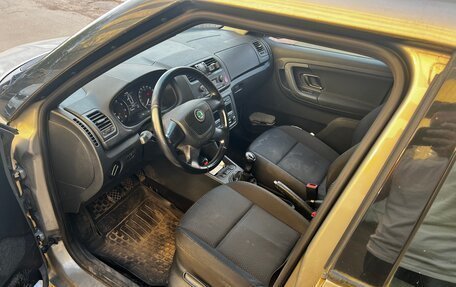 Skoda Fabia II, 2011 год, 650 000 рублей, 7 фотография