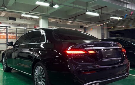 Mercedes-Benz E-Класс, 2022 год, 5 000 000 рублей, 5 фотография