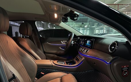 Mercedes-Benz E-Класс, 2022 год, 5 000 000 рублей, 14 фотография