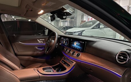 Mercedes-Benz E-Класс, 2022 год, 5 000 000 рублей, 16 фотография