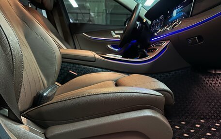Mercedes-Benz E-Класс, 2022 год, 5 000 000 рублей, 17 фотография