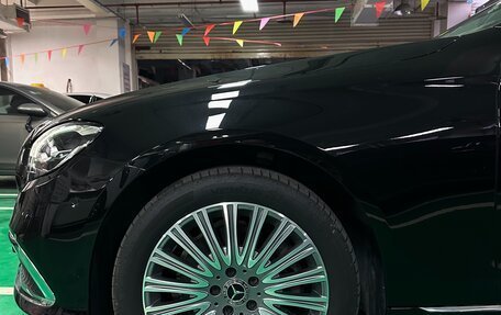 Mercedes-Benz E-Класс, 2022 год, 5 000 000 рублей, 28 фотография