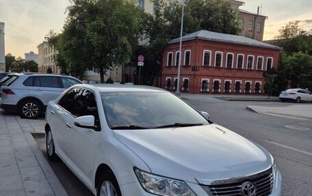 Toyota Camry, 2013 год, 2 300 000 рублей, 16 фотография