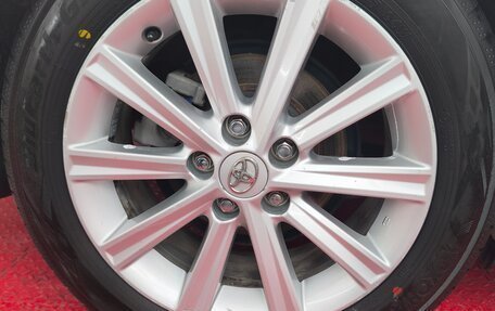 Toyota Camry, 2013 год, 2 300 000 рублей, 19 фотография