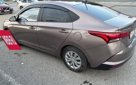 Hyundai Solaris II рестайлинг, 2021 год, 1 520 000 рублей, 2 фотография