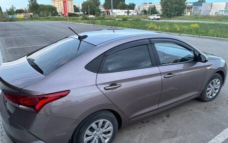 Hyundai Solaris II рестайлинг, 2021 год, 1 520 000 рублей, 4 фотография