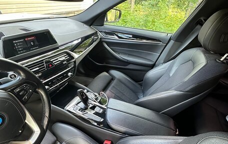 BMW 5 серия, 2017 год, 18 фотография