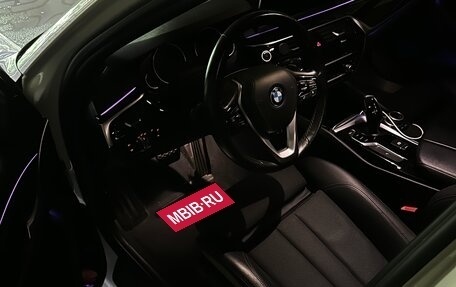 BMW 5 серия, 2017 год, 14 фотография