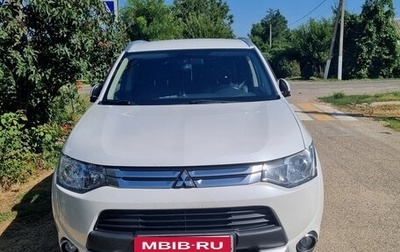 Mitsubishi Outlander III рестайлинг 3, 2014 год, 1 550 000 рублей, 1 фотография