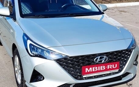 Hyundai Solaris II рестайлинг, 2020 год, 1 560 000 рублей, 1 фотография