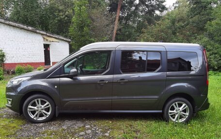 Ford Tourneo Connect II рестайлинг, 2021 год, 2 650 000 рублей, 6 фотография