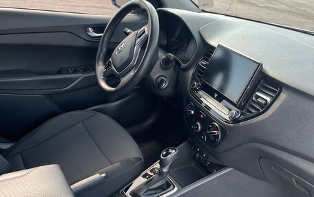 Hyundai Solaris II рестайлинг, 2020 год, 1 890 000 рублей, 17 фотография