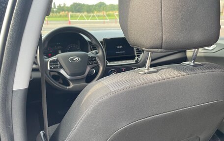 Hyundai Solaris II рестайлинг, 2020 год, 1 890 000 рублей, 24 фотография