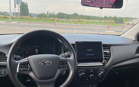 Hyundai Solaris II рестайлинг, 2020 год, 1 890 000 рублей, 27 фотография