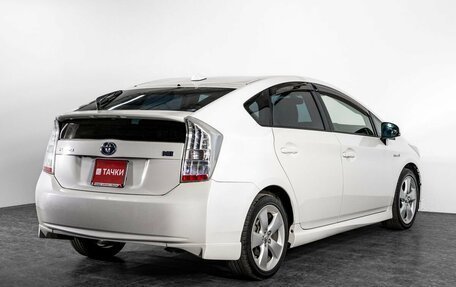Toyota Prius, 2011 год, 1 200 000 рублей, 2 фотография